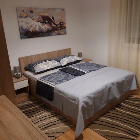 Apartman Centros Osijek Ngoại thất bức ảnh