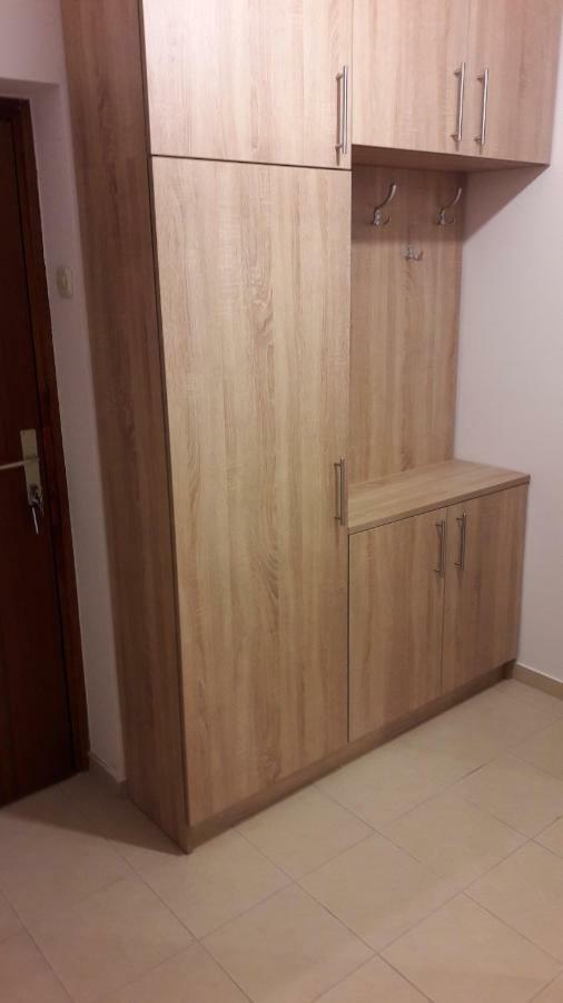 Apartman Centros Osijek Ngoại thất bức ảnh