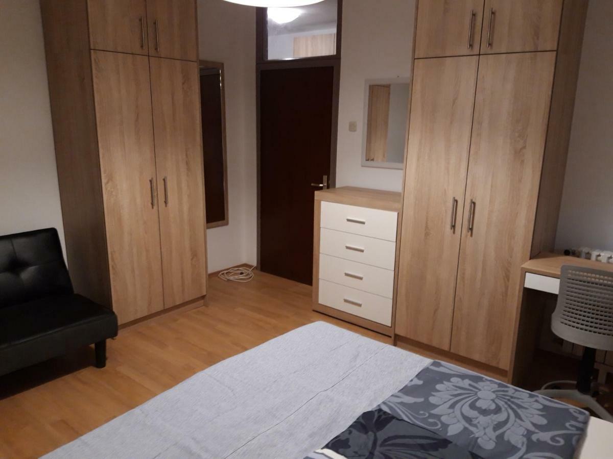 Apartman Centros Osijek Ngoại thất bức ảnh